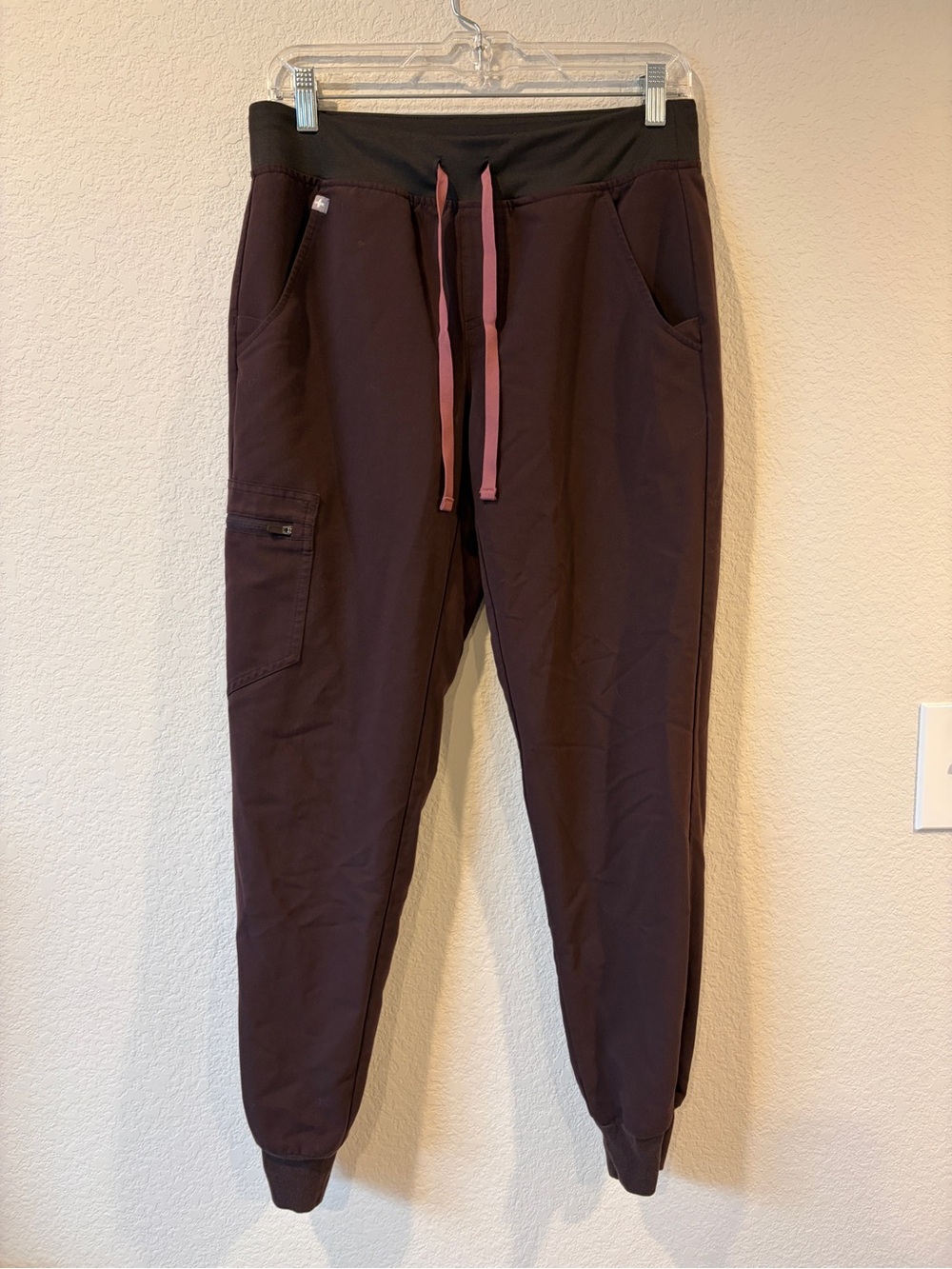 Figs Women’s Espresso Zamora Jogger Scrub Pants - Small